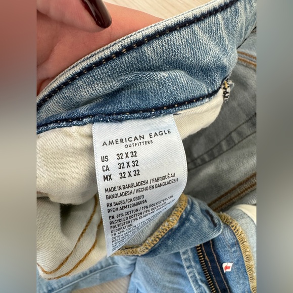 American Eagle Jeans - Picture 3 of 6